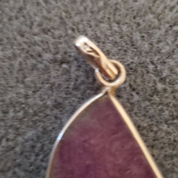 Ruby zoisite pendant. - Picture 3 of 6